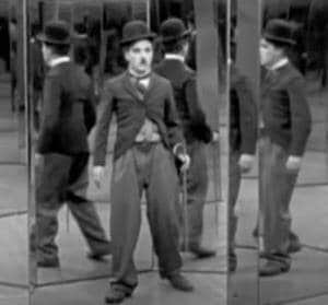 Neptuno Charlie Chaplin Laberinto de espejos 2